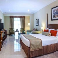 the country club hotel