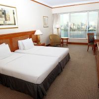 corniche hotel sharjah (ex.hilton sharjah)
