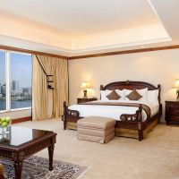 corniche hotel sharjah (ex.hilton sharjah)