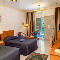 sharjah carlton hotel