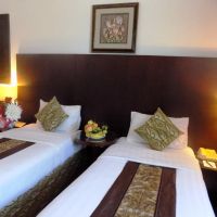 dream palace hotel