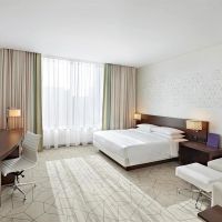 hyatt place baniyas square