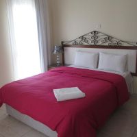 mackenzie beach hotel & apartments