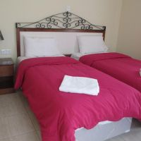 mackenzie beach hotel & apartments