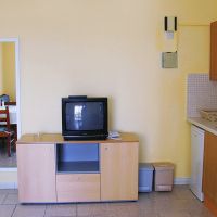 daphne hotel apartments