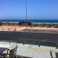 mackenzie beach hotel & apartments