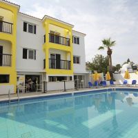 flora maria hotel apartments