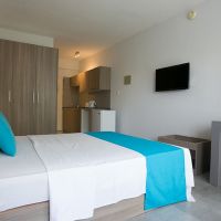 flora maria hotel apartments