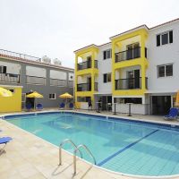flora maria hotel apartments