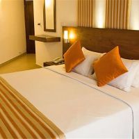 camelot beach hotel
