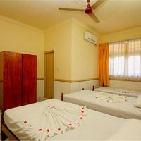 paradise holiday village