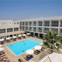 nelia gardens