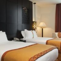 holiday inn al barsha