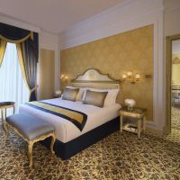 royal rose hotel