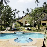 all seasons naiharn phuket