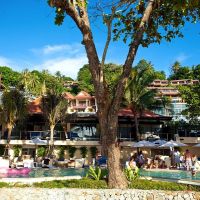 boathouse phuket (ex. mom tri's boathouse)