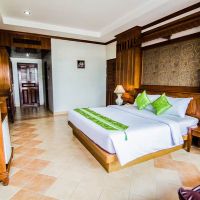 tony resort