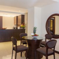 flora park deluxe hotel apartments