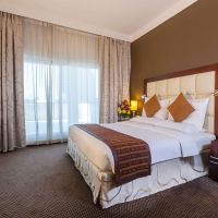 flora park deluxe hotel apartments