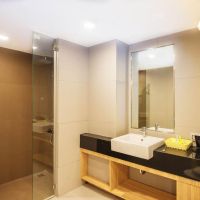 araya patong beach hotel