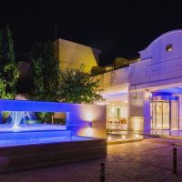 napa plaza 4+