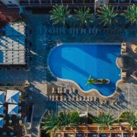 napa plaza 4+