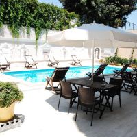triana hotel 3 *