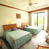 in on the beach hotel 3 *