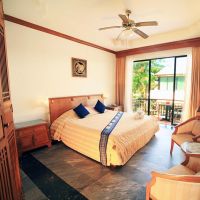 in on the beach hotel 3 *