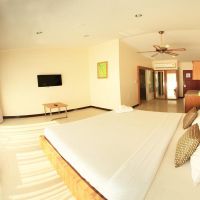 in on the beach hotel 3 *