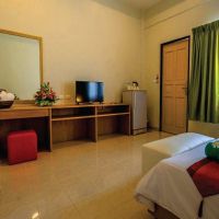 simply resort by metadee 3 *