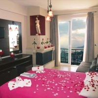 9 queens hotel