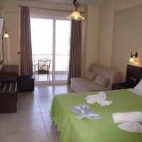 9 queens hotel