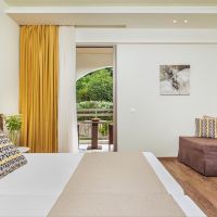ammon zeus hotel