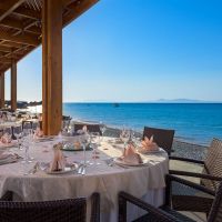avra beach resort