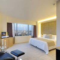 athens avenue hotel