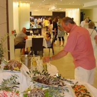 avra beach resort