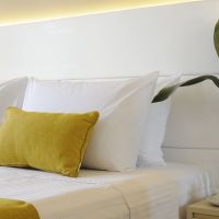 athens avenue hotel