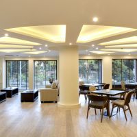 athens avenue hotel