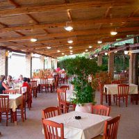 castella beach hotel