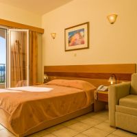 cnic hellinis hotel
