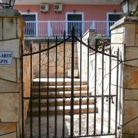 evi-ariti apartments