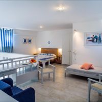 grand blue hotel eretria