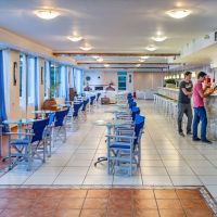 grand blue hotel eretria