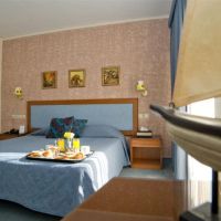 four seasons hotel glyfada