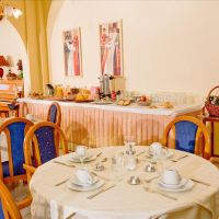 grand blue hotel