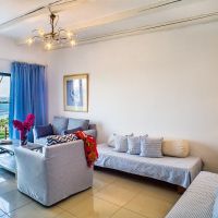 grand blue hotel eretria