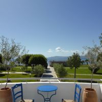 grand blue hotel eretria