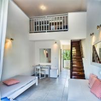 grand blue hotel eretria