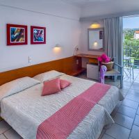 grand blue hotel eretria